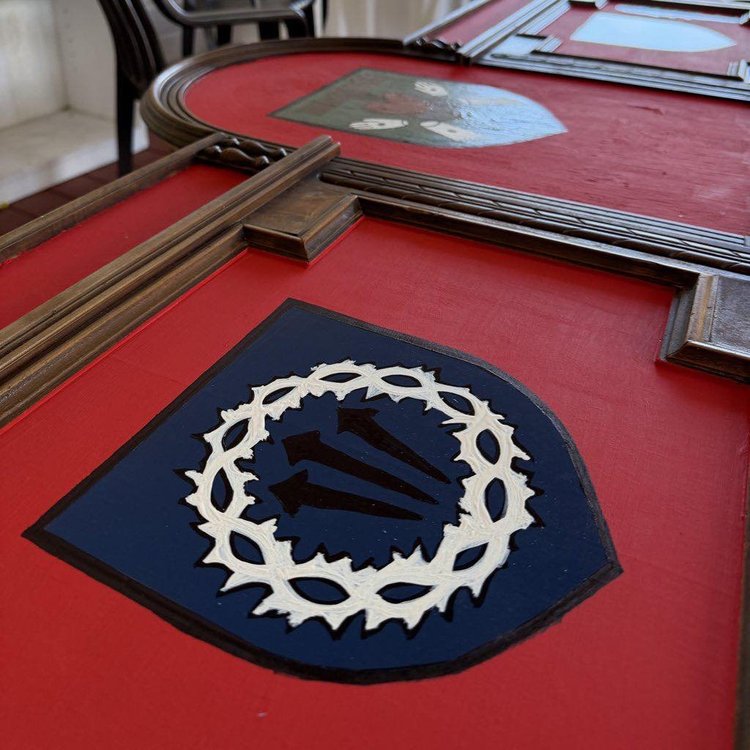 _resources/Headboard Reredos  Arts & Crafts/0a1a0c439ff816f09fb7a9d4f79d623a_MD5.jpg