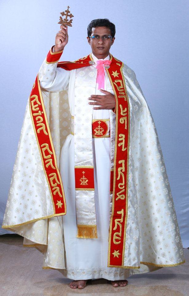 _resources/Syro Malabar Vestments/942d7db01abeeae8e2b277d6e6d68ad6_MD5.jpg